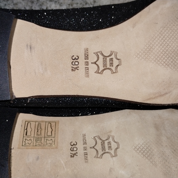 le babe black shimmery flats size 9 leather buckle detail - Picture 8 of 8